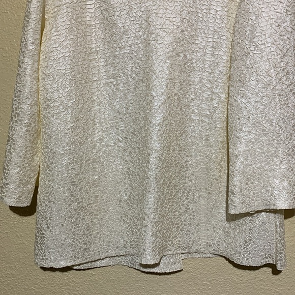 General Apparel Top Light Jacket L Ivory cream Crinckle Front Buttons Polyester - Picture 12 of 16